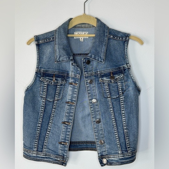 Chiqle Tops - Chiqle Denim Architect Vest - Size M